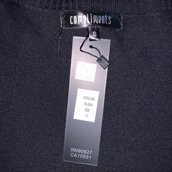 Black Cropped Cardigan - Picture 3 of 3